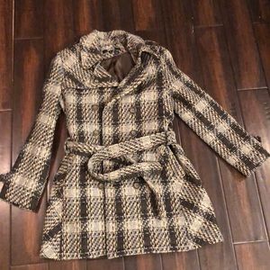 Jacket with button and belt closure